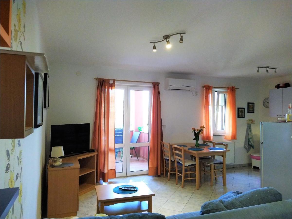 Apartmán No Stress On Cres Exteriér fotografie