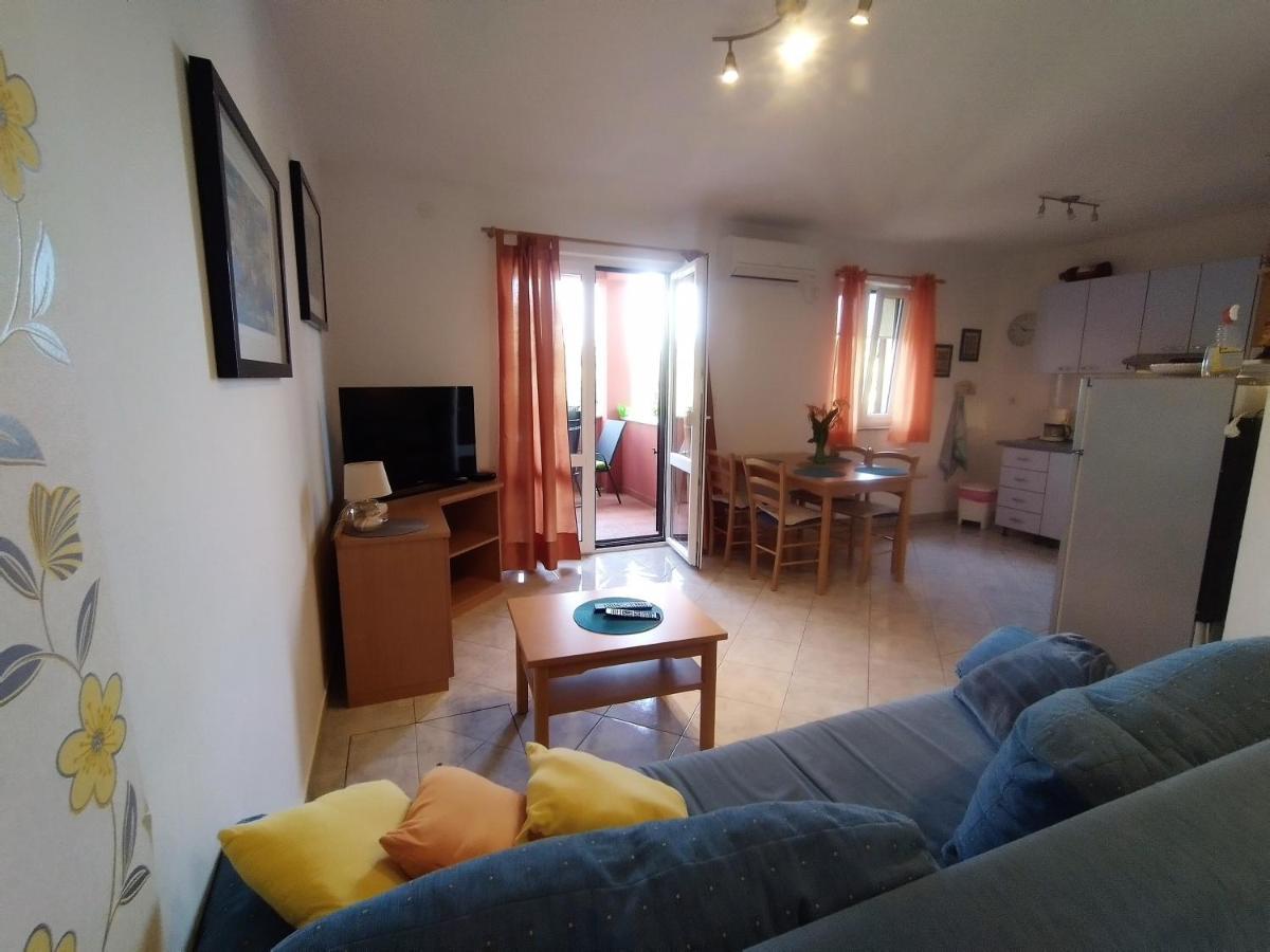 Apartmán No Stress On Cres Exteriér fotografie